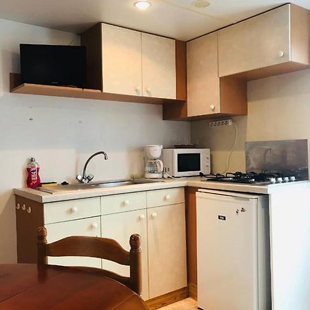 Mobil'Home Dans Camping Bec-de-Mortagne 外观 照片